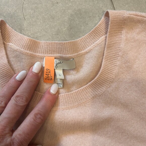 Light Pink Sweater With Puff Shoulders - size S - Picture 2 of 2